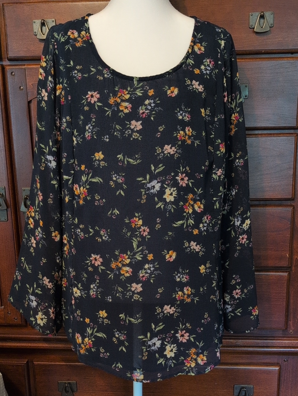 Navy Floral Long-Sleeve Scoop Neck Blouse - Lightweight Everyday Top